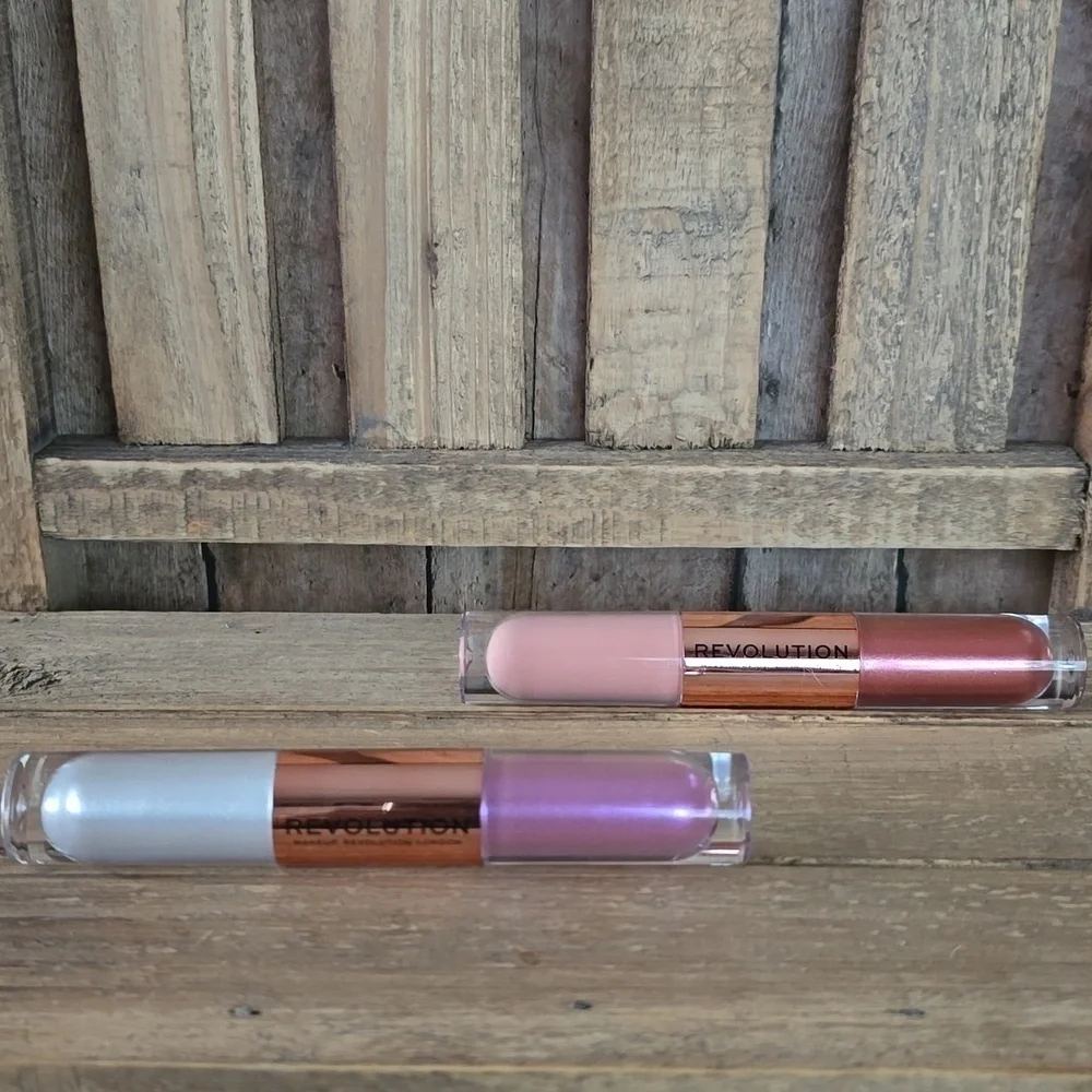 (2) Revolution Double Up Liquid Shadow- Infatuated & Subliminal